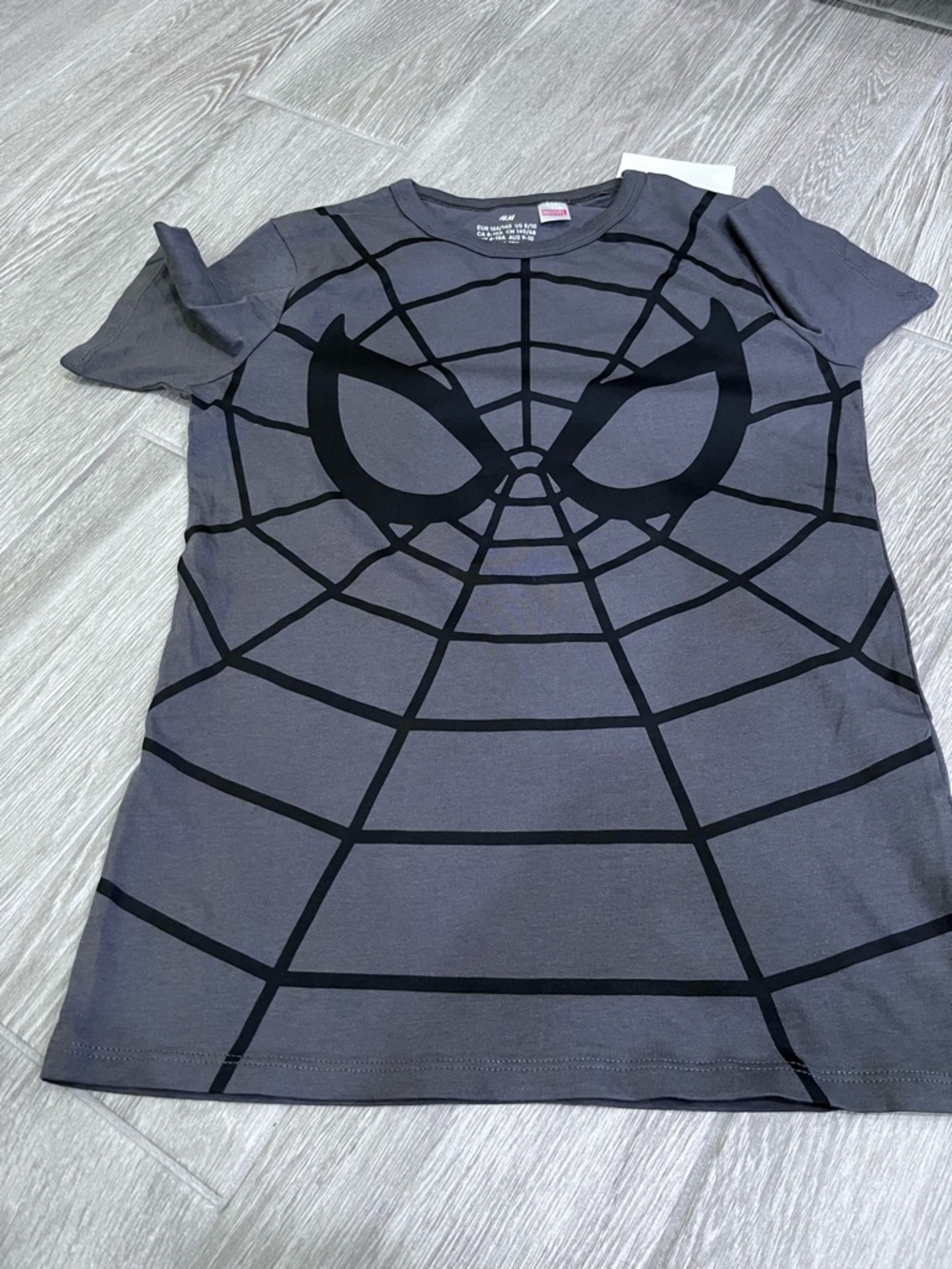 H&M Gray & Black Spider Web Graphic Tee
